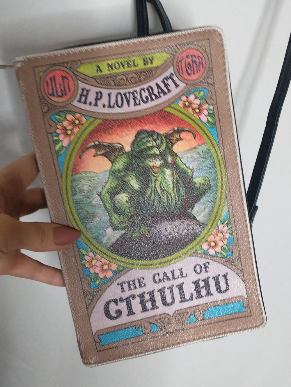 H.P. Lovecraft 'The Call of Cthulhu' Book Cover Crossbody Bag - Green Artwork